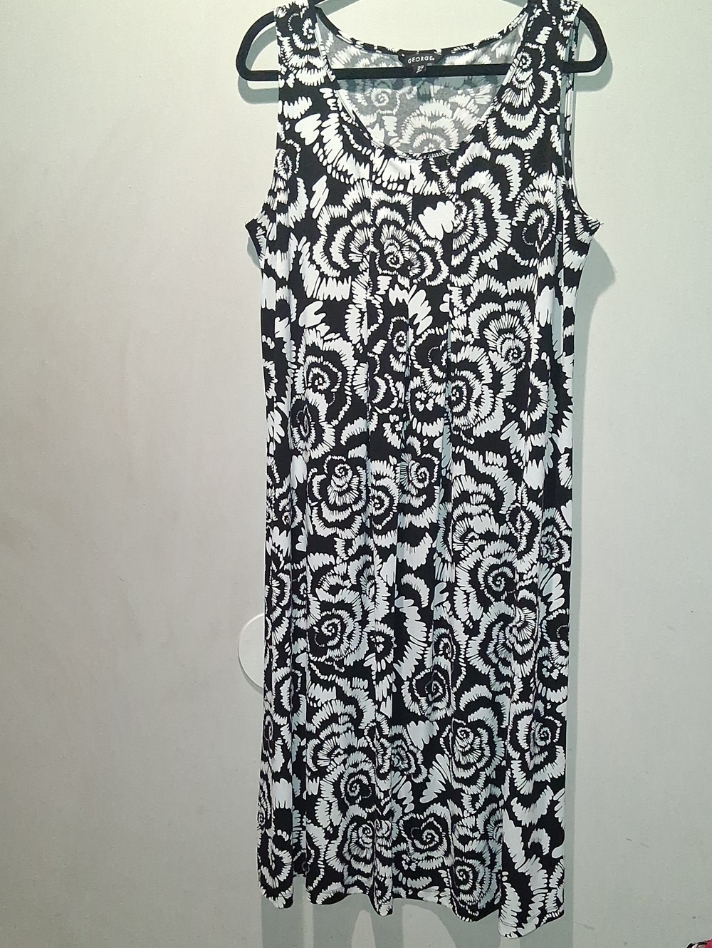 George Black and White Floral Maxi Dress